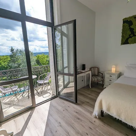 Manoir Des Reves Sauvages Hotel